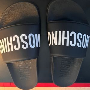 Brand new kids size 35